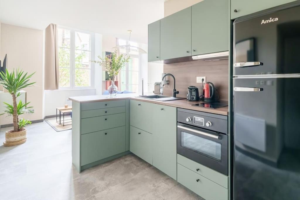 Appartement Lumineux Avec Cour Chaumont  Kültér fotó